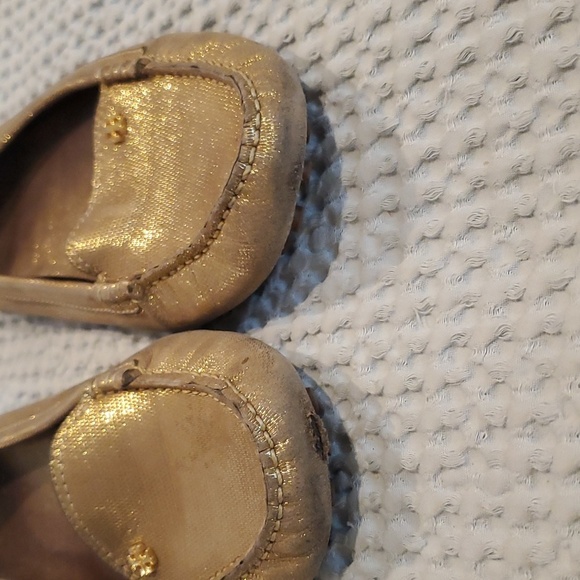 Tory Burch Arianna Driving Loafer Moccasins Flat Shoes Metallic GOLD Sz… - Picture 7 of 14